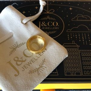 J&Co gold ring, US size 6
